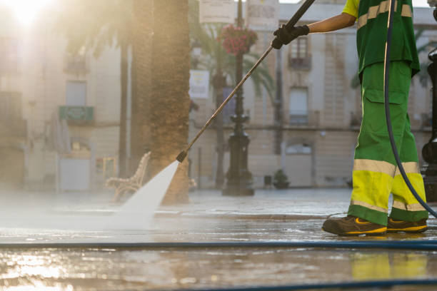 Best Pool Deck Cleaning  in Minerva, OH